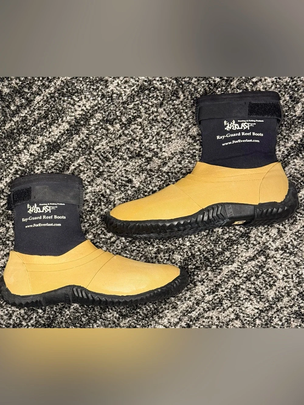 FOREVERLAST || Ray-Guard Reef Fishing & Wading Boots in Tan & Black - SZ 10